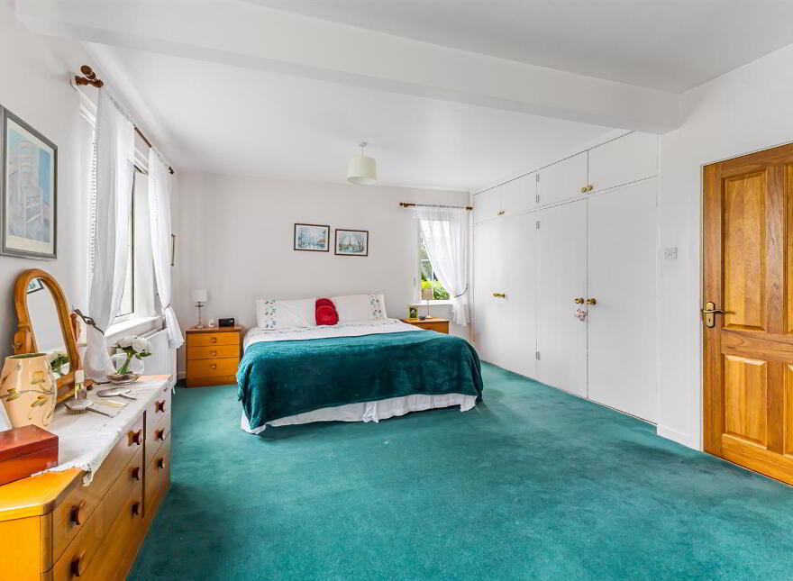 8 Demesne Gate, Saintfield, BT24 7BE