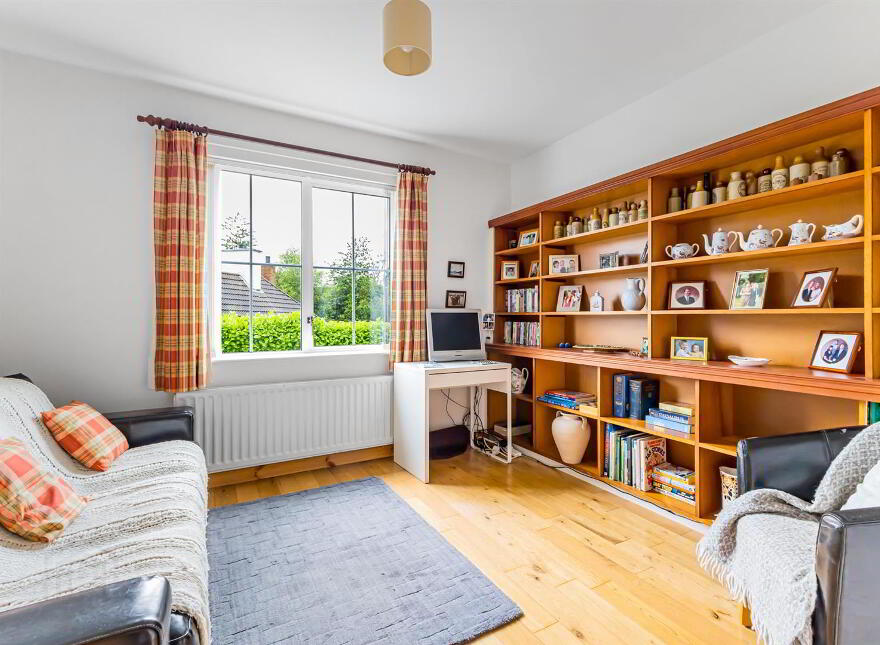 8 Demesne Gate, Saintfield, BT24 7BE