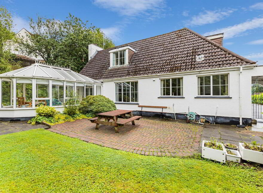 8 Demesne Gate, Saintfield, BT24 7BE