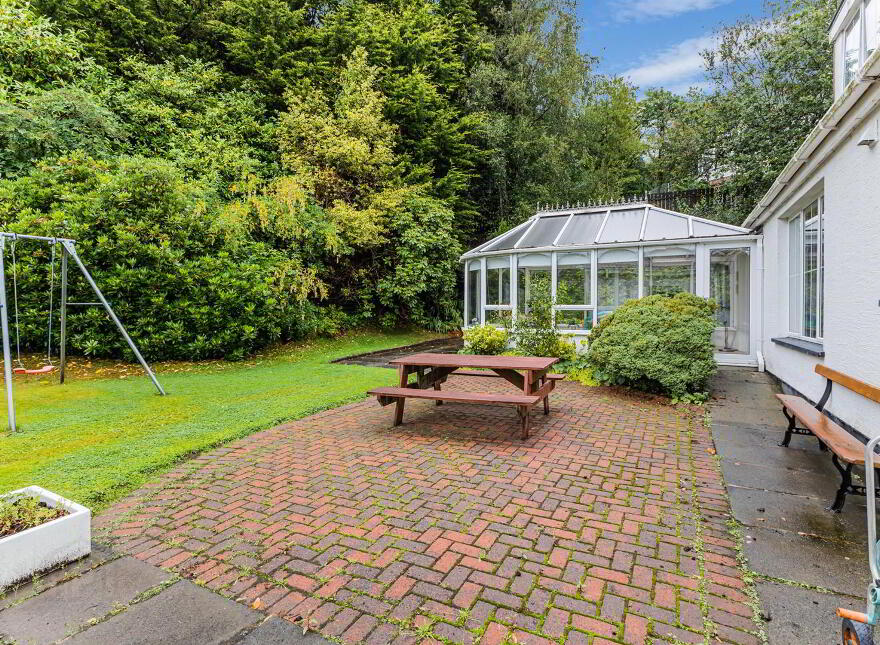8 Demesne Gate, Saintfield, BT24 7BE