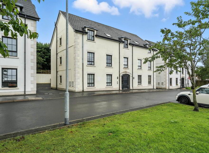 Apt 52, Sir Richard Wallace Walk, Lisburn, BT28 3RW photo