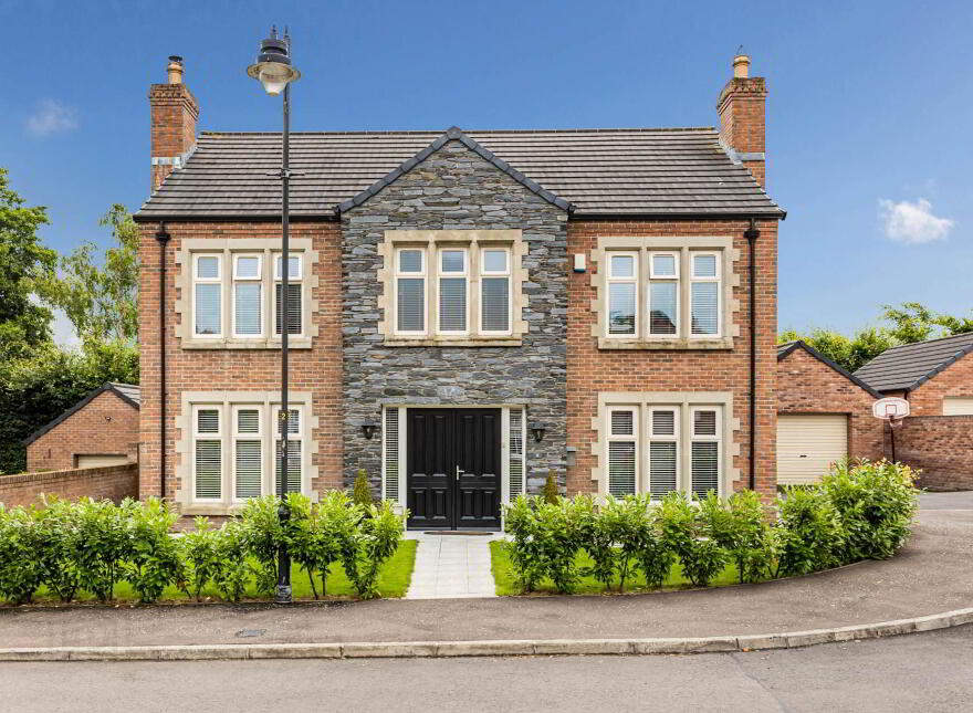6 Beechtree Hill, Lisburn, BT28 3RX photo