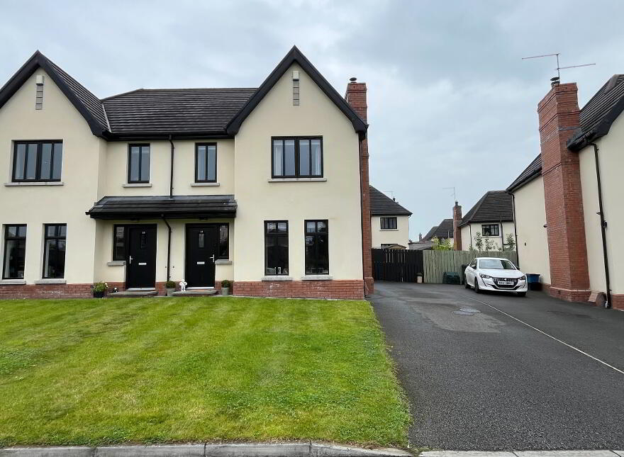 17 Killuney Park, Armagh, BT61 9JF photo