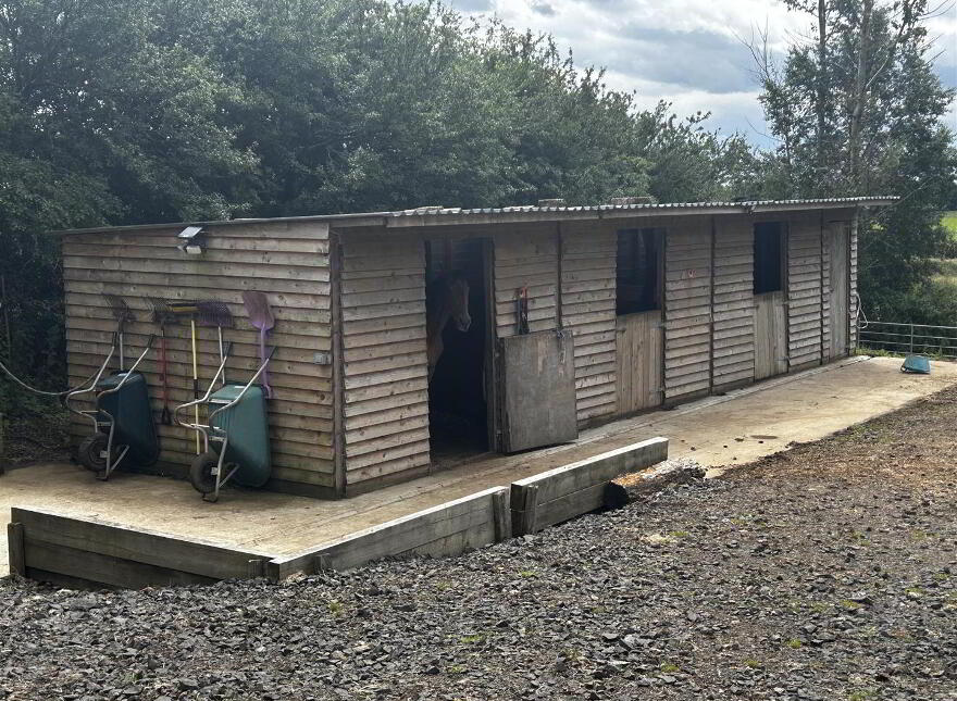Equestrian Yard & Paddock, 51a Rankinstown Road, Ballymarlagh, Ballymena, BT42 3HR