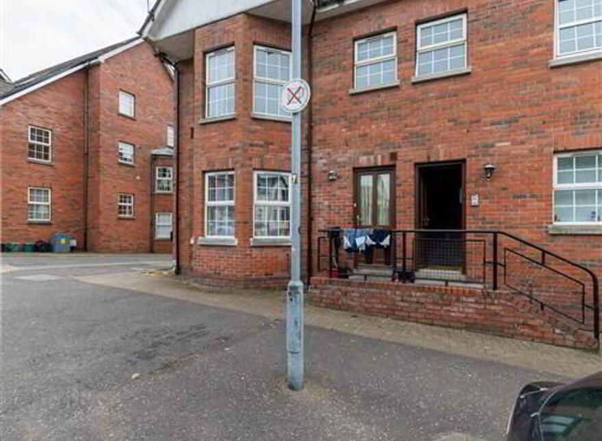 34b Ashley Avenue, Lisburn Road, Belfast, BT9 7BT photo