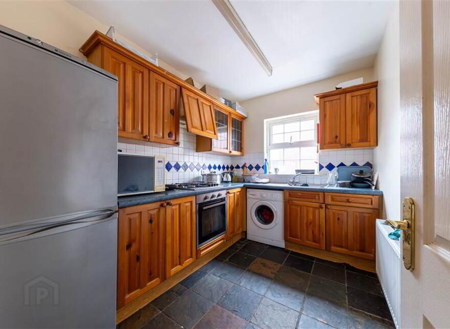 34b Ashley Avenue, Lisburn Road, Belfast, BT9 7BT