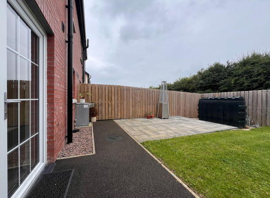 37 Long Meadow, Portglenone, Ballymena, BT44 8HU