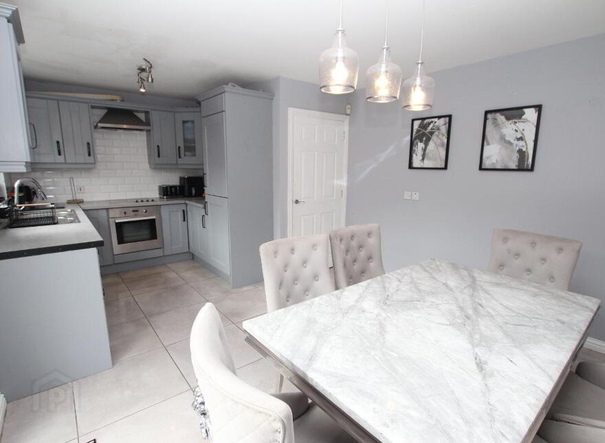 25 Carnbeg Dale, Antrim, BT41 4RE