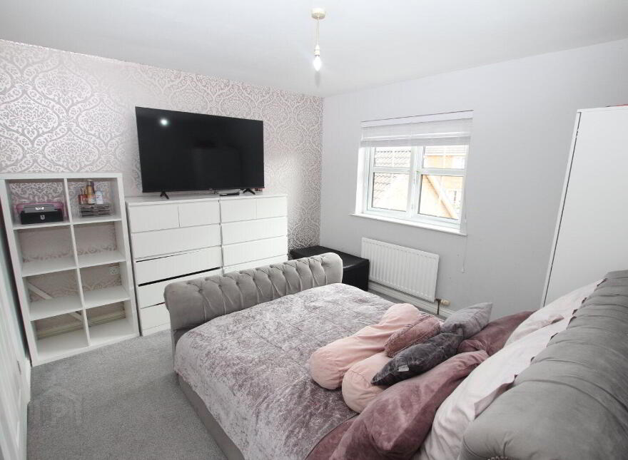 25 Carnbeg Dale, Antrim, BT41 4RE