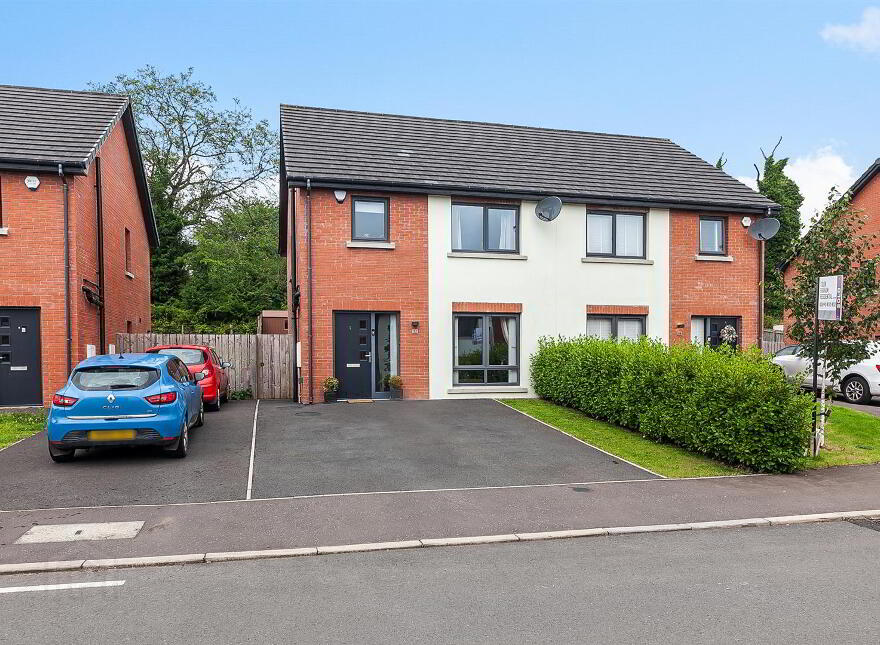 32 Cottonmount Drive, Newtownabbey, BT36 4AR photo
