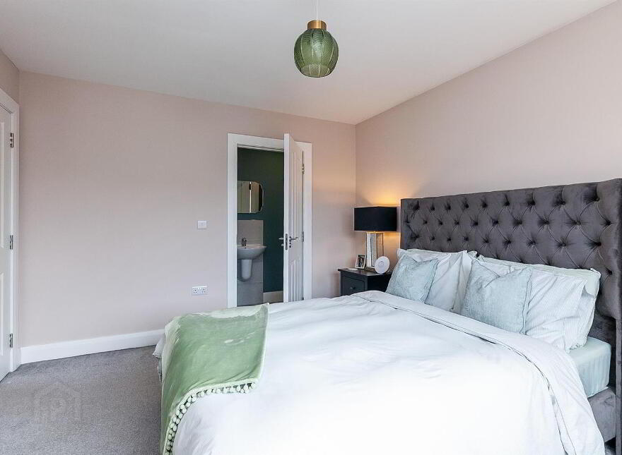 32 Cottonmount Drive, Newtownabbey, BT36 4AR