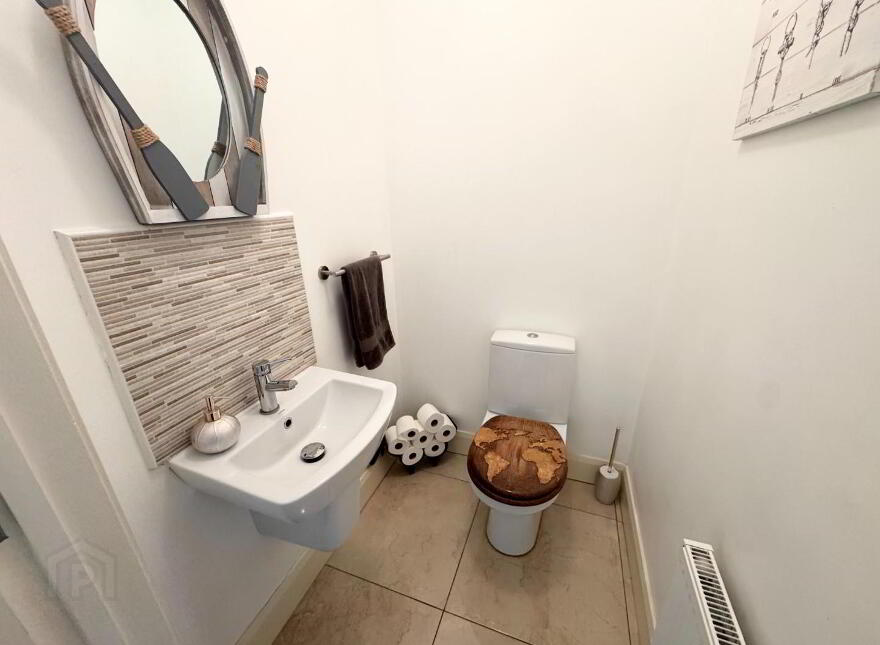 29 Tullyardan Square, Culmore, Derry, BT48 8GT