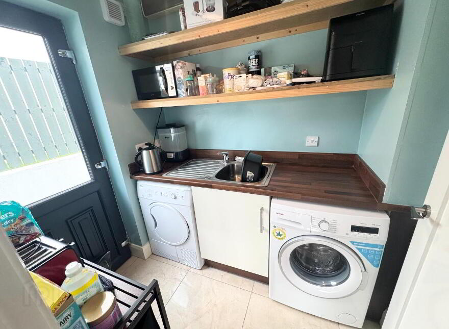 29 Tullyardan Square, Culmore, Derry, BT48 8GT