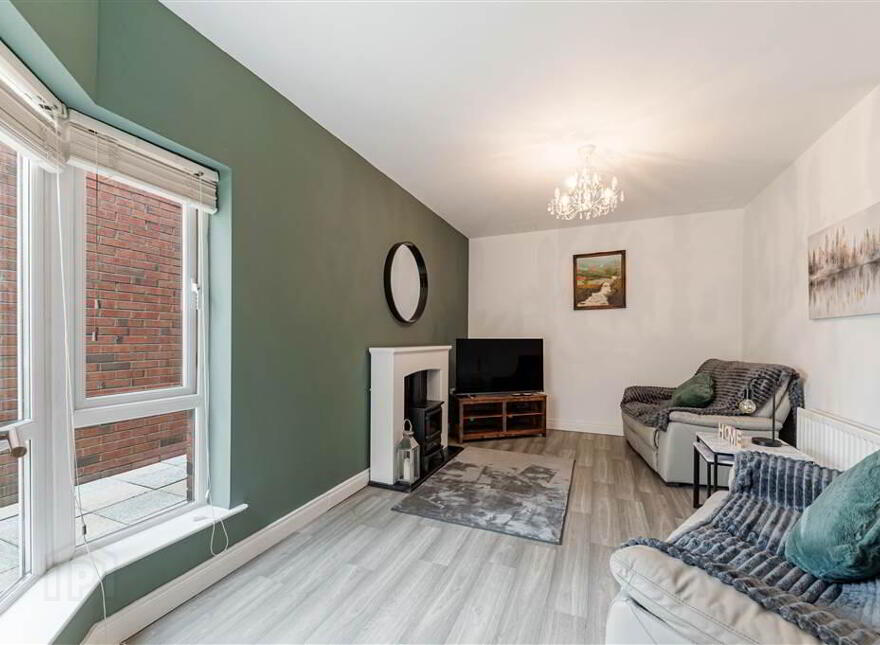 Apt 9, Tivoli Court, Upper Lisburn Road, Belfast, BT10 0BG