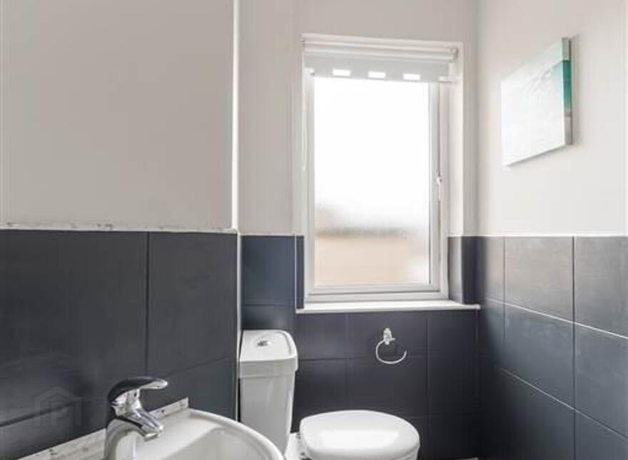 Apt 9, Tivoli Court, Upper Lisburn Road, Belfast, BT10 0BG