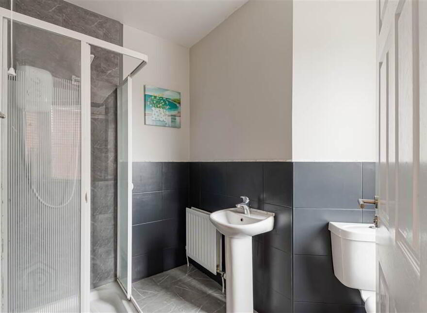 Apt 9, Tivoli Court, Upper Lisburn Road, Belfast, BT10 0BG