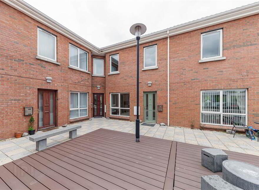 Apt 9, Tivoli Court, Upper Lisburn Road, Belfast, BT10 0BG