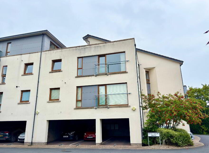 24 Shaftesbury Drive, Bangor, BT20 3GF photo
