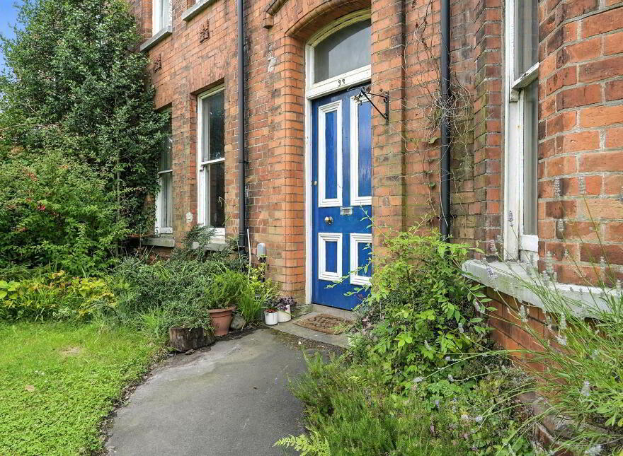 33 Marlborough Park North, Belfast, BT9 6HJ