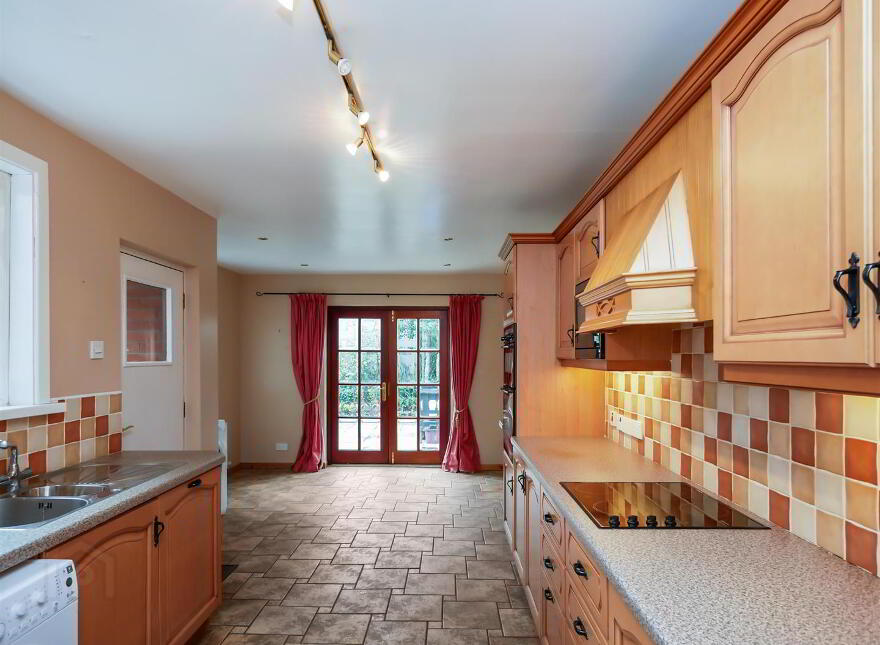 29 Queensberry Park, Rosetta, Belfast, BT6 0HN