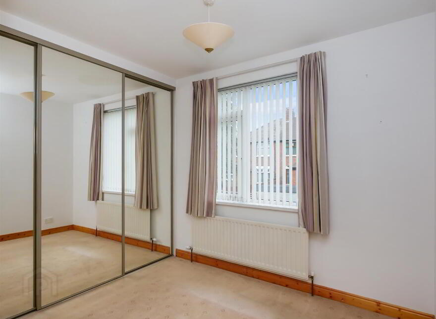 29 Queensberry Park, Rosetta, Belfast, BT6 0HN