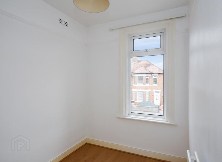 29 Queensberry Park, Rosetta, Belfast, BT6 0HN