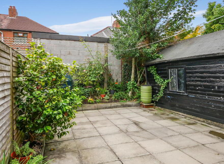 29 Queensberry Park, Rosetta, Belfast, BT6 0HN