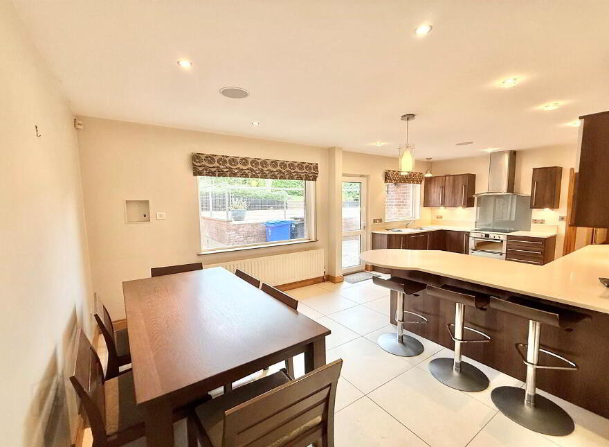 14 Strangford Avenue, Belfast, BT9 6PG