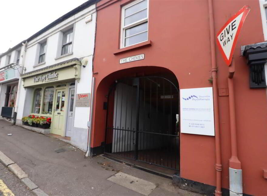 1 The Chimes, Hillsborough, BT26 6AJ photo