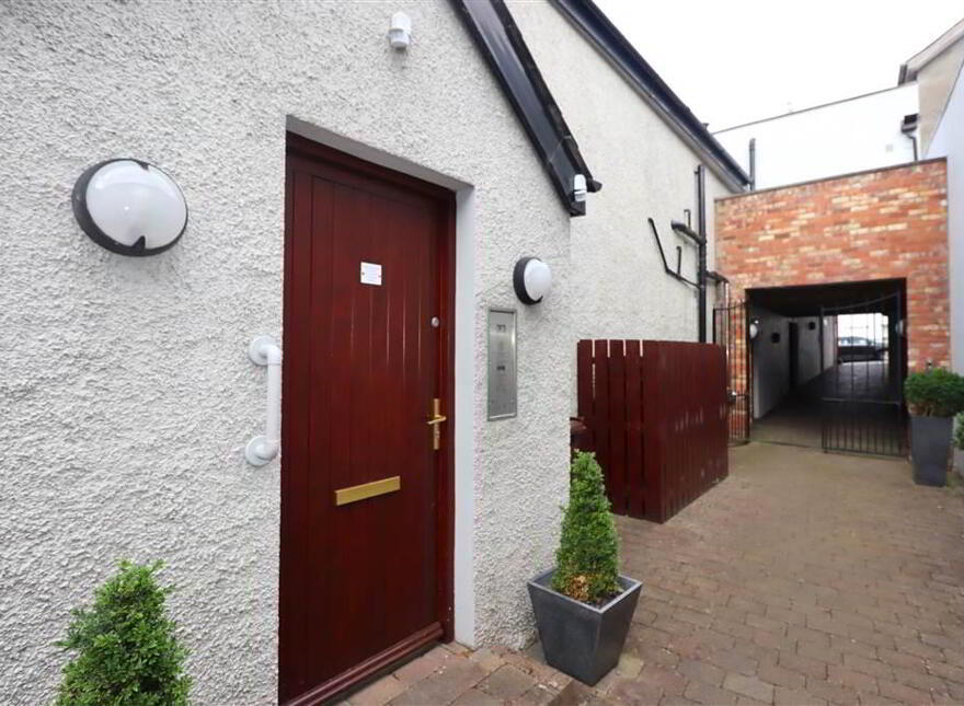 1 The Chimes, Hillsborough, BT26 6AJ