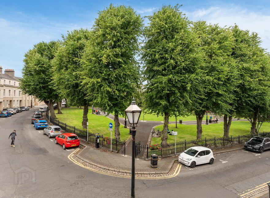 Flat 4, 6 Crescent Gardens, Belfast, BT7 1NS