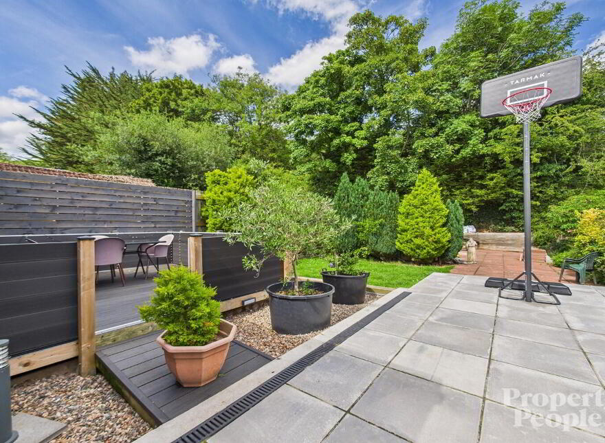 17 Shancoole Park, Belfast, BT14 8JQ