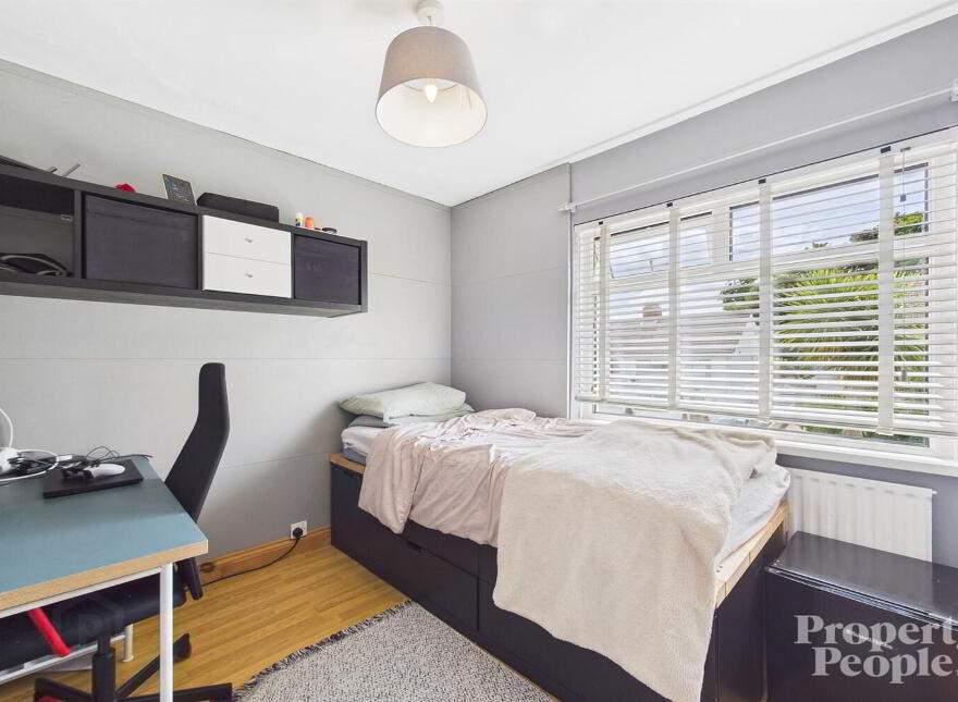 17 Shancoole Park, Belfast, BT14 8JQ