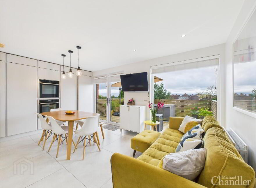 10 Burnside Park, Belfast, BT8 6HU