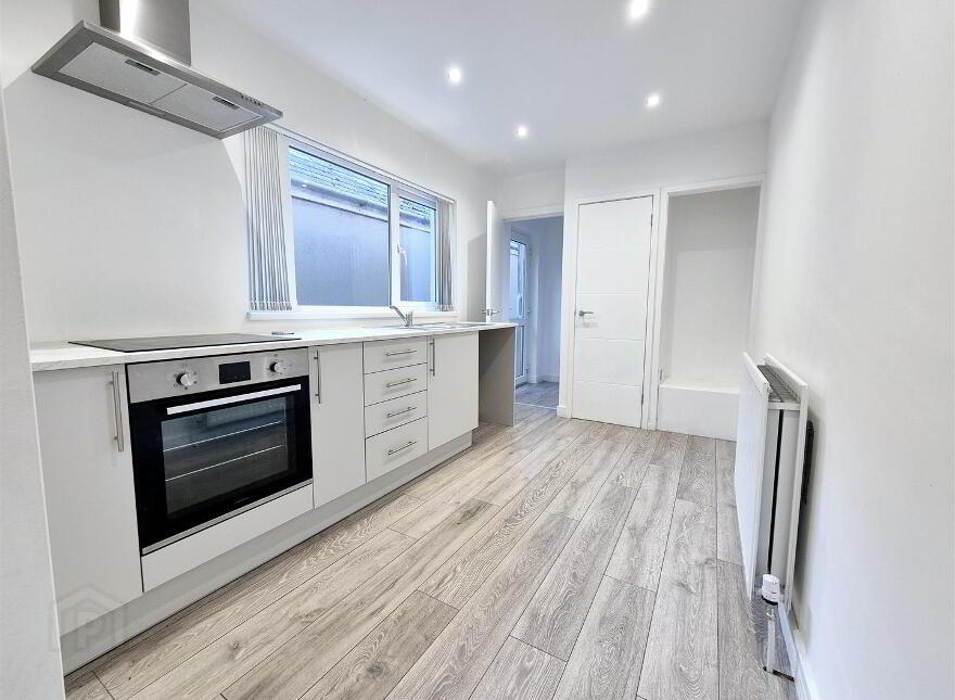 9 High Street, Ballyhalbert, Newtownards, BT22 1BL
