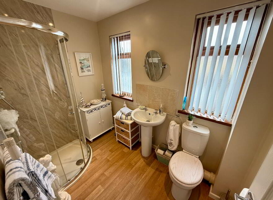 81 Seymour Gardens, Waterside, L’derry, BT47 6ND