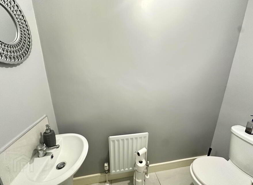 8 The Highways, Larne, BT40 2FW