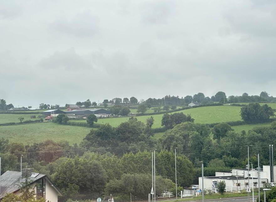8 The Highways, Larne, BT40 2FW