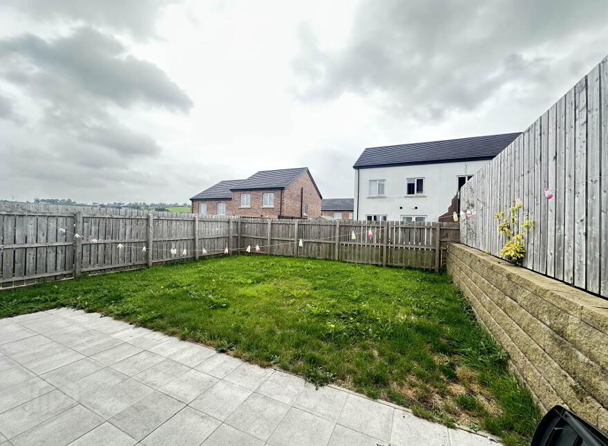 8 The Highways, Larne, BT40 2FW