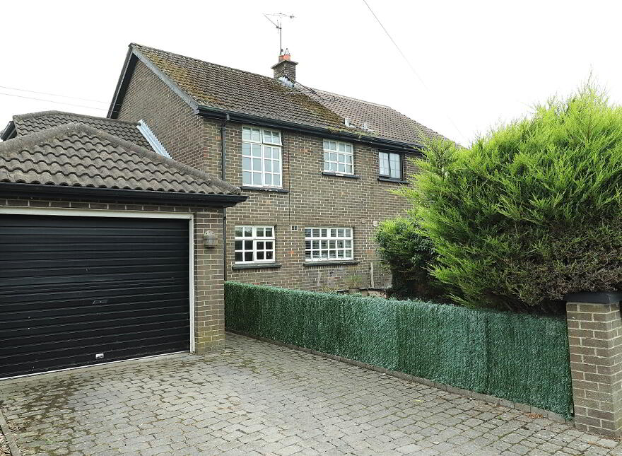 2 Knockmoy Park, Coalisland, Dungannon, BT71 4LU photo