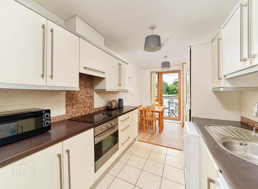 37 Academy Square, Navan, C15E209