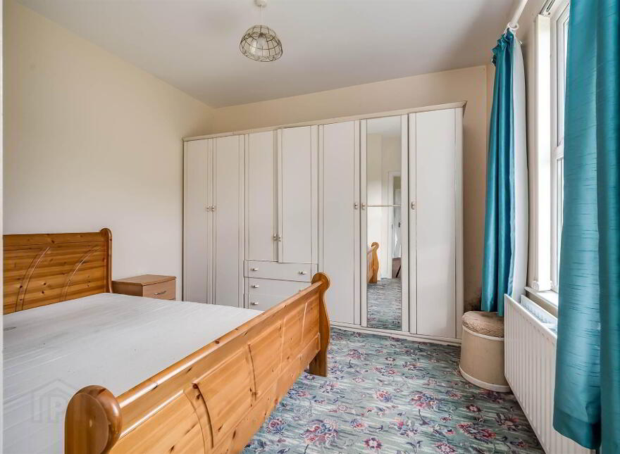 Bungalow @, 51 Middle Braniel Road, Belfast, BT5 7TU