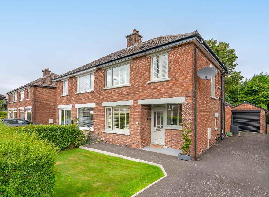 56 Kingsdale Park, Belfast, BT5 7HB photo