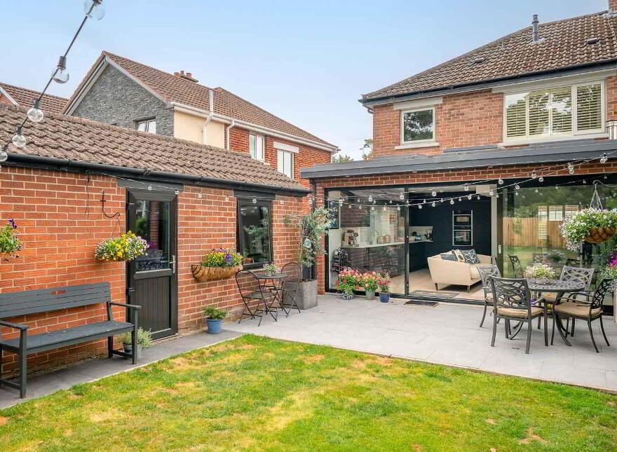 56 Kingsdale Park, Belfast, BT5 7HB