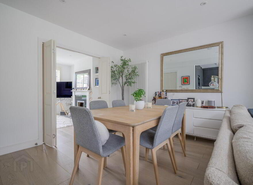 56 Kingsdale Park, Belfast, BT5 7HB