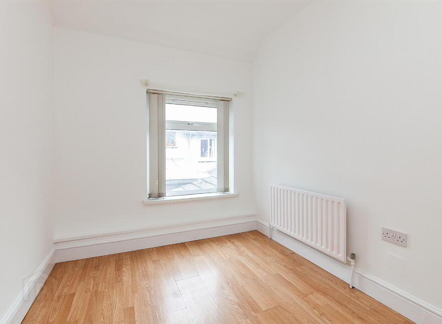 120 Brompton Park, Belfast, BT14 7LE