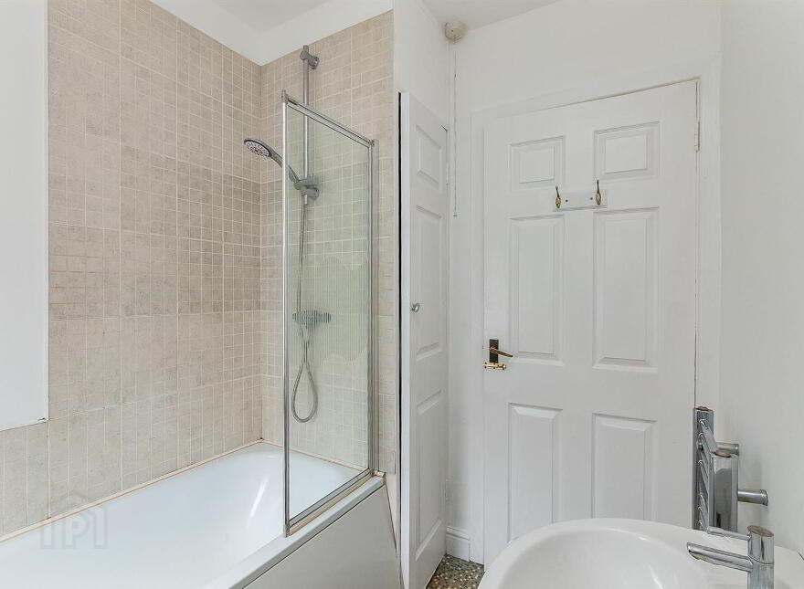 120 Brompton Park, Belfast, BT14 7LE