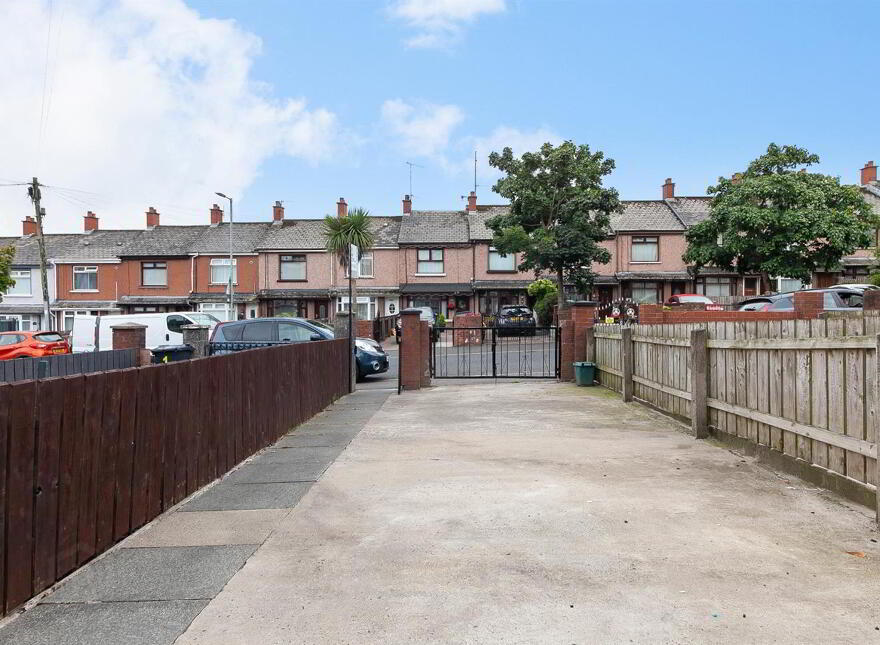 120 Brompton Park, Belfast, BT14 7LE