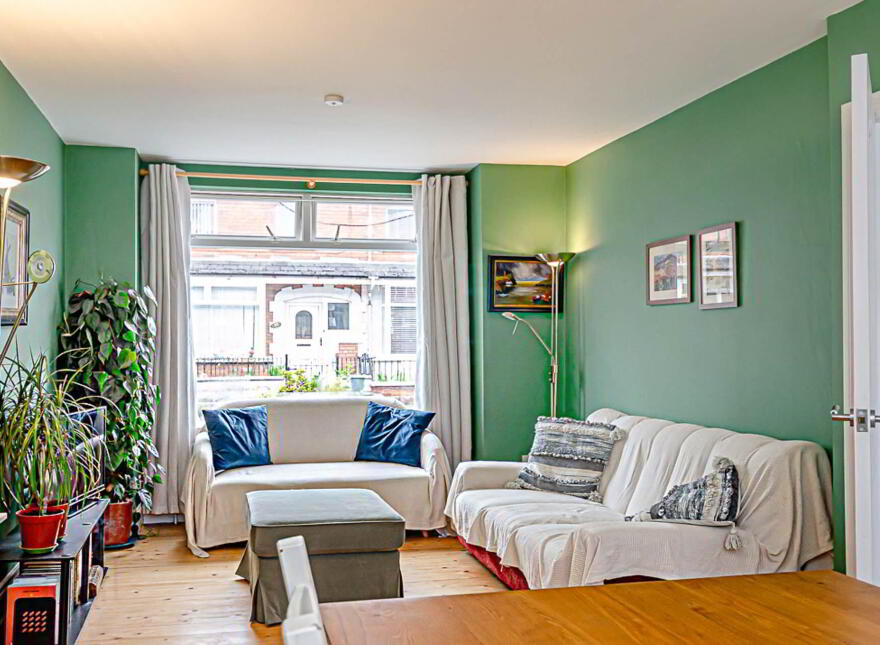 72 Tildarg Street, Belfast, BT6 8NJ