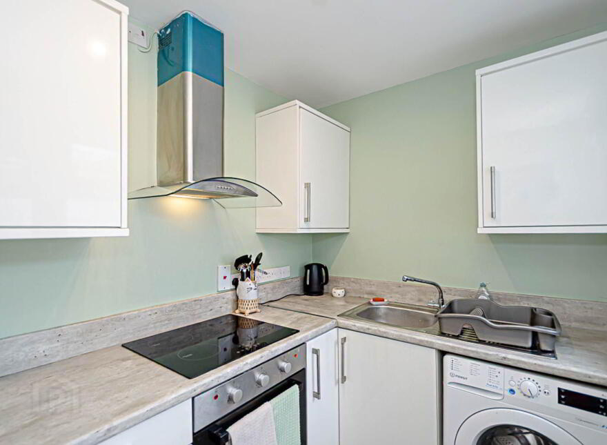 72 Tildarg Street, Belfast, BT6 8NJ